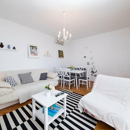 Apartmani Ruzica ツリクヴェニツァ エクステリア 写真