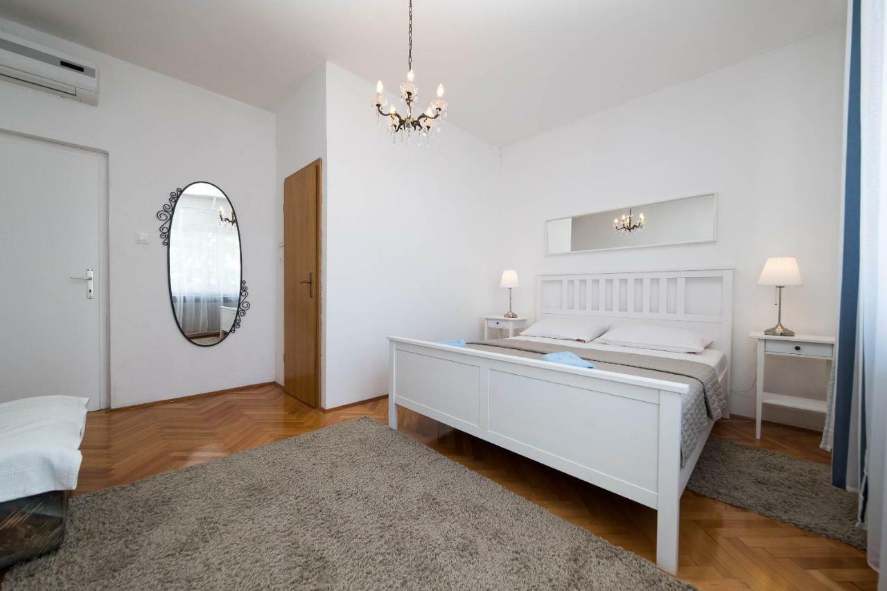 Apartmani Ruzica ツリクヴェニツァ エクステリア 写真