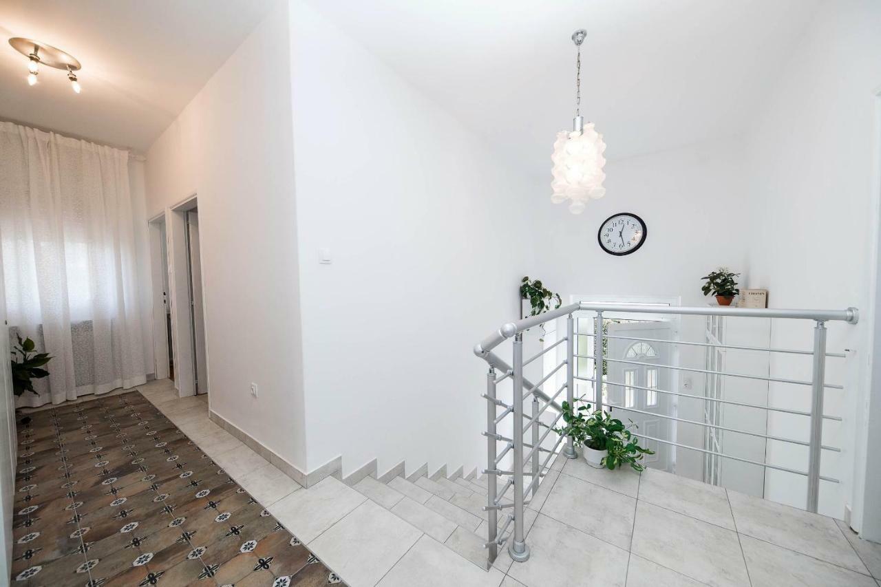 Apartmani Ruzica ツリクヴェニツァ エクステリア 写真