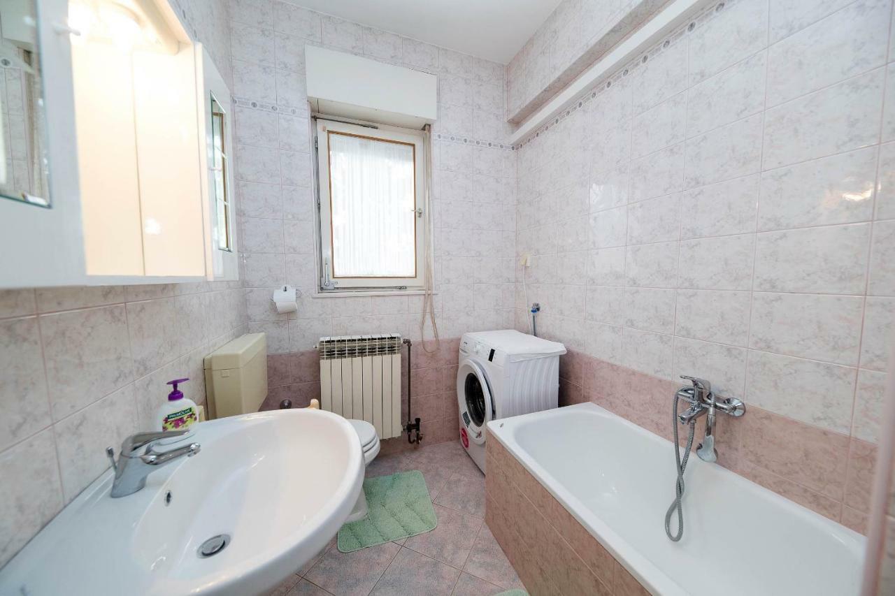 Apartmani Ruzica ツリクヴェニツァ エクステリア 写真