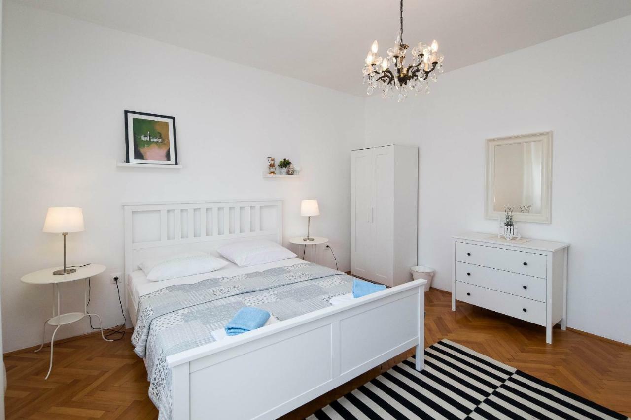 Apartmani Ruzica ツリクヴェニツァ エクステリア 写真