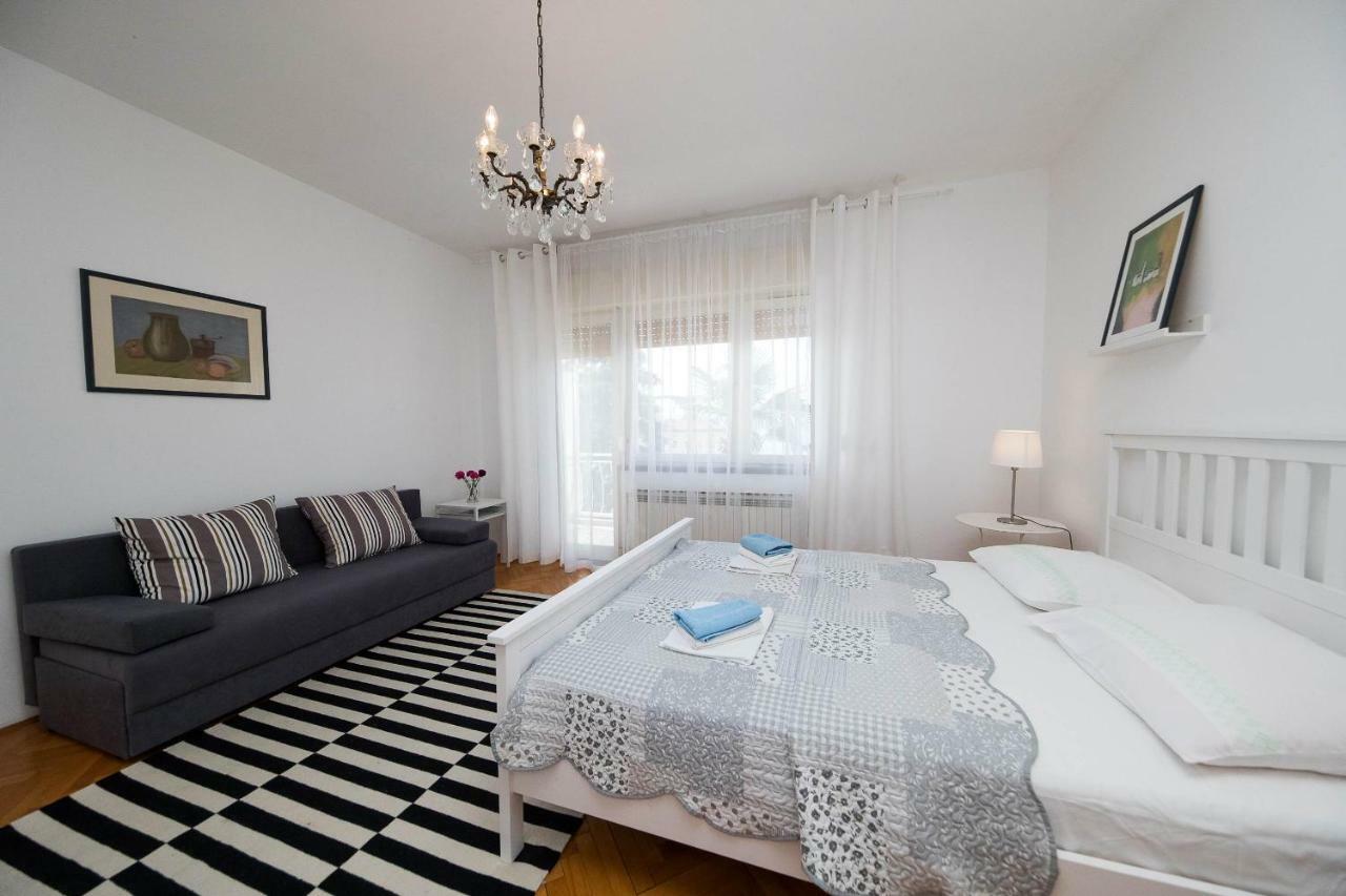 Apartmani Ruzica ツリクヴェニツァ エクステリア 写真
