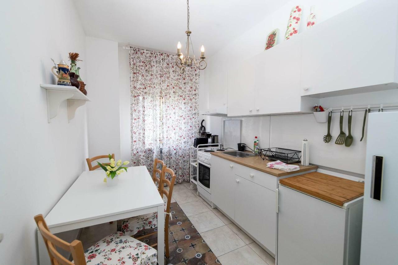 Apartmani Ruzica ツリクヴェニツァ エクステリア 写真